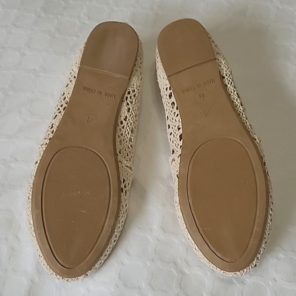 😍3/$25 Crochet Flats - Picture 5 of 8